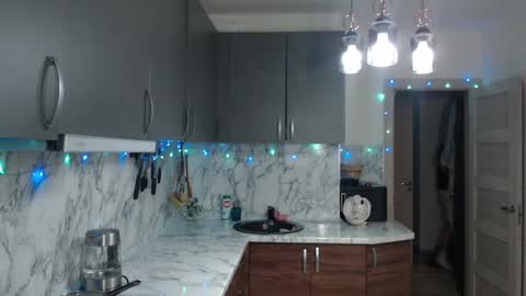 Joni online show from 01.04.25