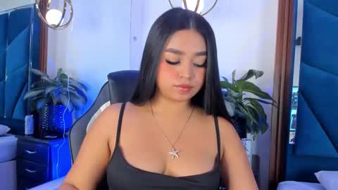 _julisweet_ online show from 11.27.25