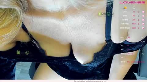 Snapshot of _justcallme_ chatting on 06.01.26 _justcallme_ online show from 06.01.26