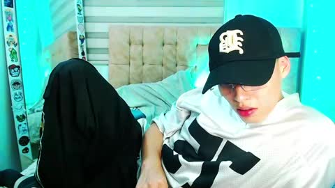 Snapshot of _justinmoon2 chatting on 05.30.26 mod online show from 05.30.26