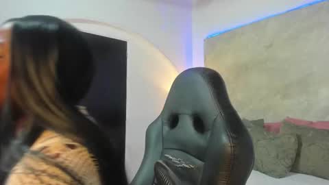 Kanela Anderson online show from 10.28.25