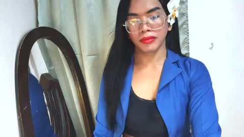 _karie_ online show from 10.11.25