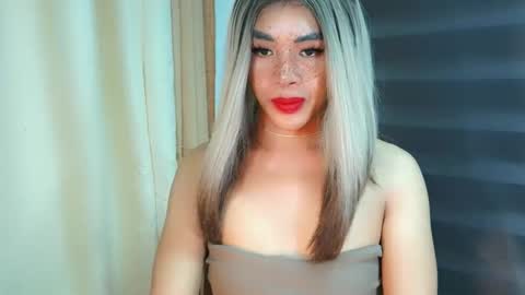 Snapshot of _karie_ chatting on 04.30.26 _karie_ online show from 04.30.26