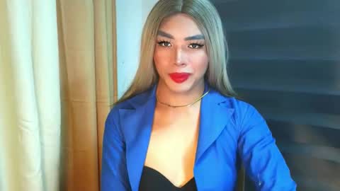 Snapshot of _karie_ chatting on 05.06.26 _karie_ online show from 05.06.26