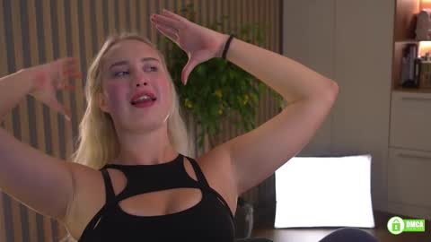 Kate online show from 09.26.25