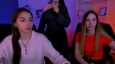 _kellykitten_ online show from 04.15.26