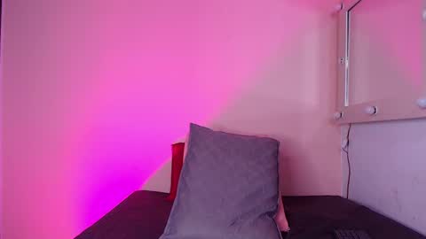 Kendall online show from 09.29.25