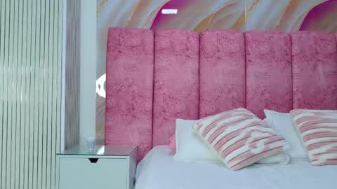 Kendall online show from 02.25.26