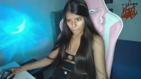 Snapshot of _kendall_jones chatting on 01.26.25 _kendall_jones online show from 01.26.25