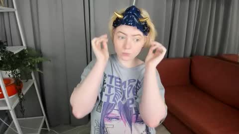 Snapshot of _killy_ chatting on 09.19.25 Li online show from 09.19.25