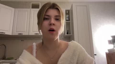 Snapshot of _kirieshka chatting on 03.03.26 Molly Emily online show from 03.03.26