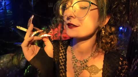 Lady Luna online show from 04.03.26