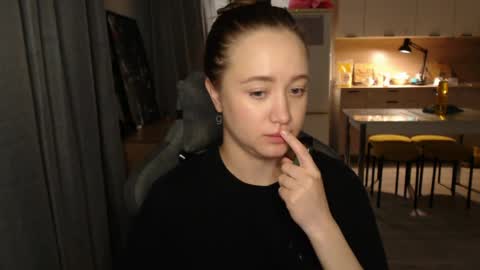 _lalune_ online show from 03.24.26