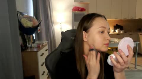 _lalune_ online show from 04.13.26