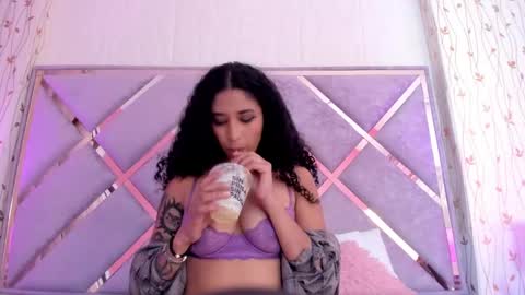 Lanna  online show from 01.22.25