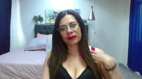 paulina  online show from 01.08.25