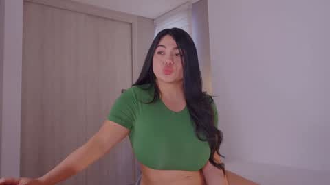 Alejandra suescun online show from 02.04.25