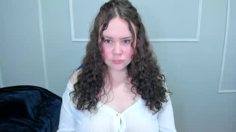 Snapshot of _leana_oo chatting on 05.14.26 leana online show from 05.14.26