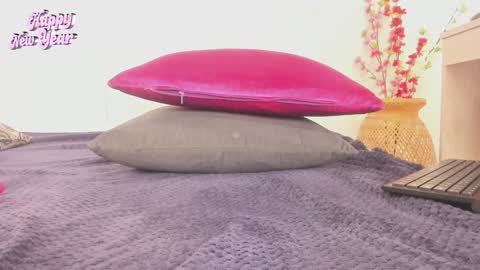 Ivy 3 online show from 01.04.25