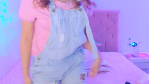 Snapshot of _lloou_ chatting on 01.09.25 Sofia 3 online show from 01.09.25