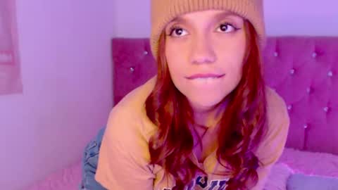 Snapshot of _lloou_ chatting on 02.17.25 Sofia 3 online show from 02.17.25