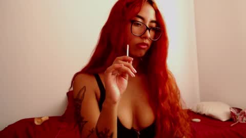 _loreana_ online show from 01.28.25