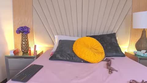 Luisa merrid online show from 02.05.26