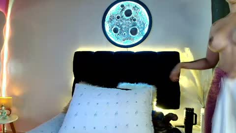 Lorrayne online show from 04.18.26