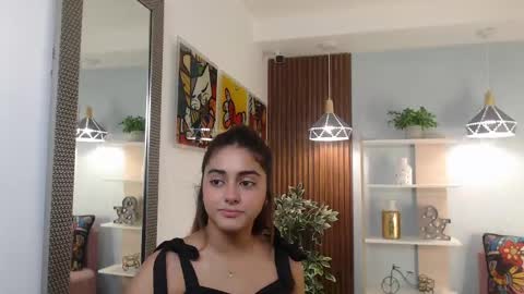 Snapshot of _lucy_grey chatting on 05.30.26 Lucy online show from 05.30.26