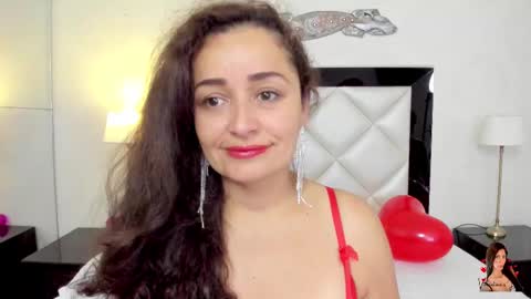  luna  sweet  online show from 02.14.25