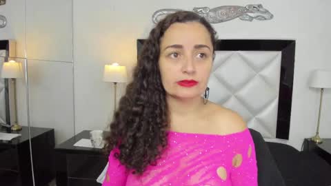  luna  sweet  online show from 03.08.25