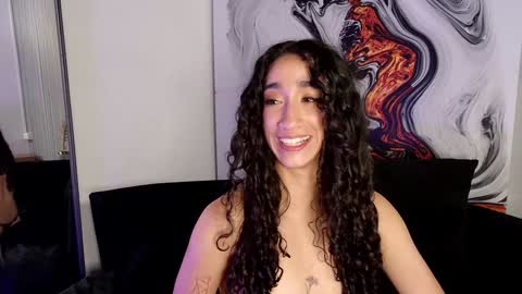 Snapshot of _luna_dupont_ chatting on 01.31.25  Luna  online show from 01.31.25