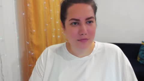 Snapshot of _madalexa_ chatting on 06.12.26 Alexa online show from 06.12.26