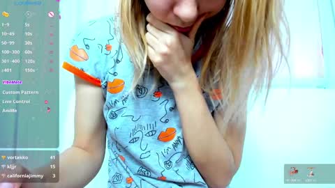 Snapshot of _mari_so chatting on 01.14.25 Scarlett online show from 01.14.25