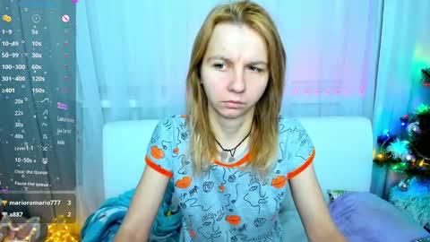 Snapshot of _mari_so chatting on 01.15.25 Scarlett online show from 01.15.25