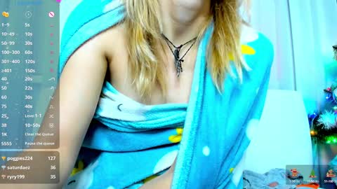 Snapshot of _mari_so chatting on 01.17.25 Scarlett online show from 01.17.25