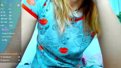 Snapshot of _mari_so chatting on 01.21.25 Scarlett online show from 01.21.25