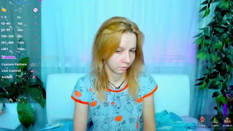 Snapshot of _mari_so chatting on 01.27.25 Scarlett online show from 01.27.25