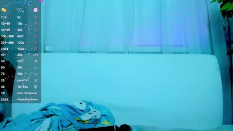 Snapshot of _mari_so chatting on 01.28.25 Scarlett online show from 01.28.25