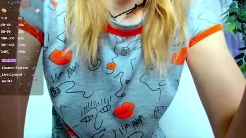 Snapshot of _mari_so chatting on 02.02.25 Scarlett online show from 02.02.25