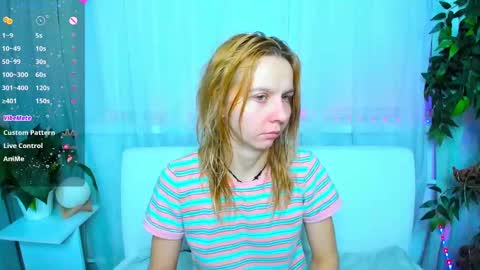 Snapshot of _mari_so chatting on 02.17.25 Scarlett online show from 02.17.25