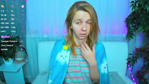 Snapshot of _mari_so chatting on 02.18.25 Scarlett online show from 02.18.25