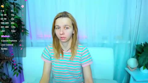 Snapshot of _mari_so chatting on 02.24.25 Scarlett online show from 02.24.25