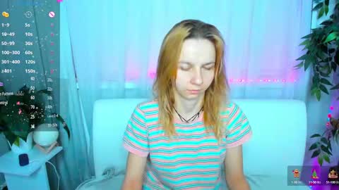 Snapshot of _mari_so chatting on 03.12.25 Scarlett online show from 03.12.25