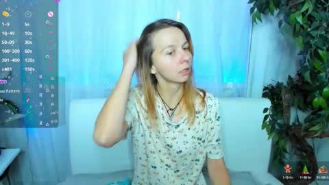 Snapshot of _mari_so chatting on 09.15.25 Scarlett online show from 09.15.25