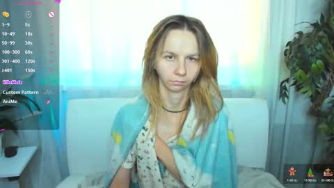 Snapshot of _mari_so chatting on 10.05.25 Scarlett online show from 10.05.25