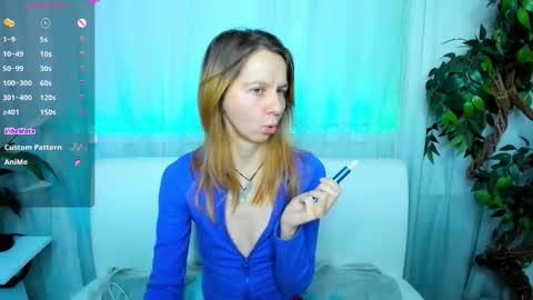 Snapshot of _mari_so chatting on 10.09.25 Scarlett online show from 10.09.25