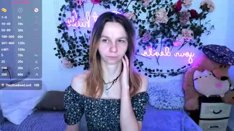 Scarlett online show from 12.04.25