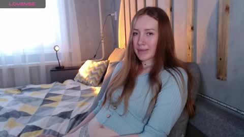 Snapshot of _marianne_ chatting on 02.07.25 online show from 02.07.25