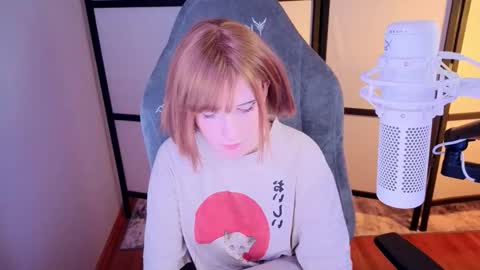 Snapshot of _mariko_ chatting on 01.09.26 Mariko online show from 01.09.26